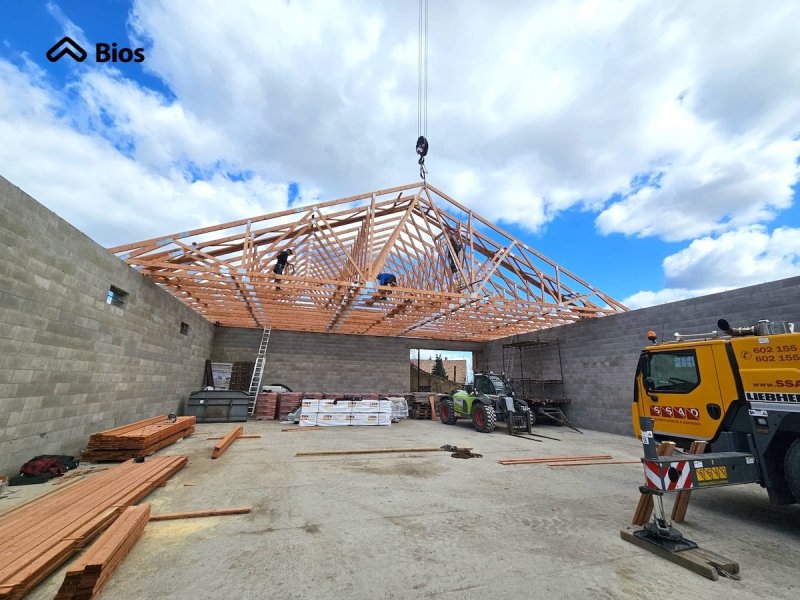 Hala Rovné - montáž